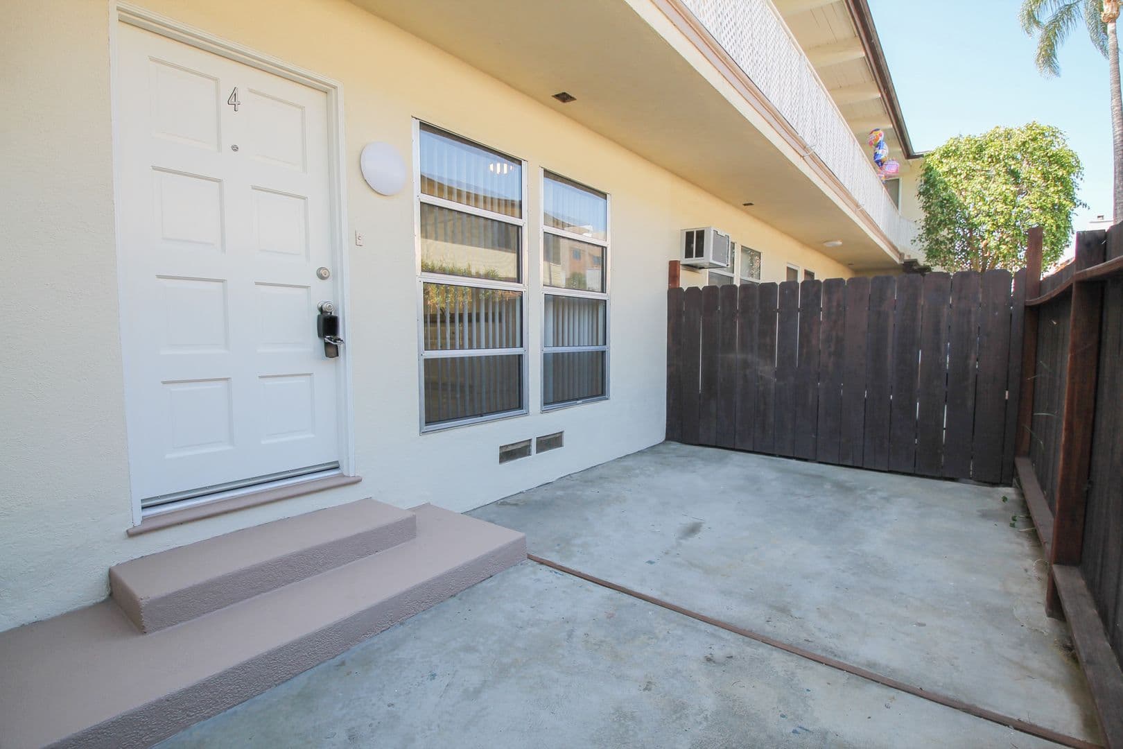 Valley Village Apartment: 5320 - 5330 Ben Ave.
