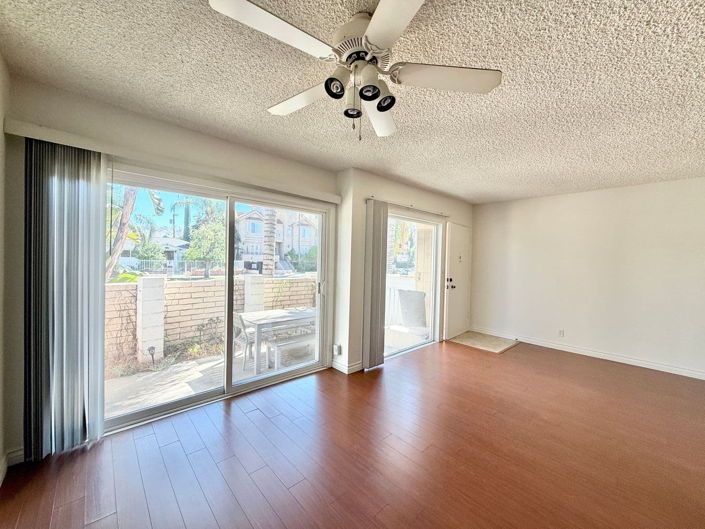 Studio City Apartment: 12231 Moorpark St.