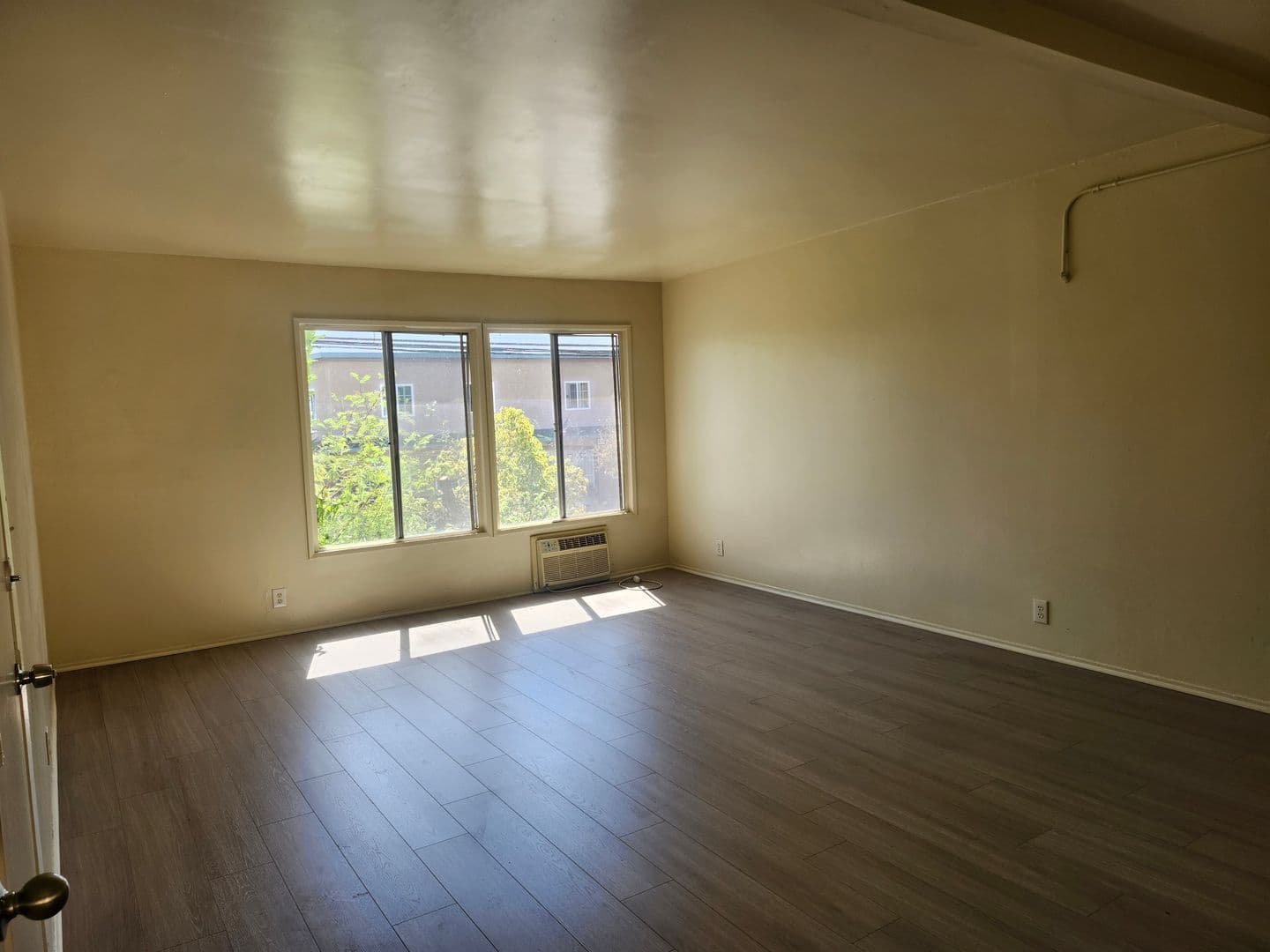 Azusa Apartment: 603-605 Dalton Ave.