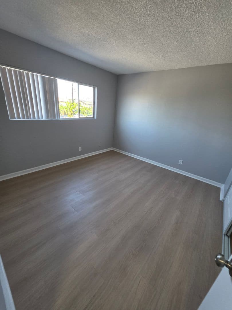 Stanton Apartment: 8043-8055 Chapman Avenue