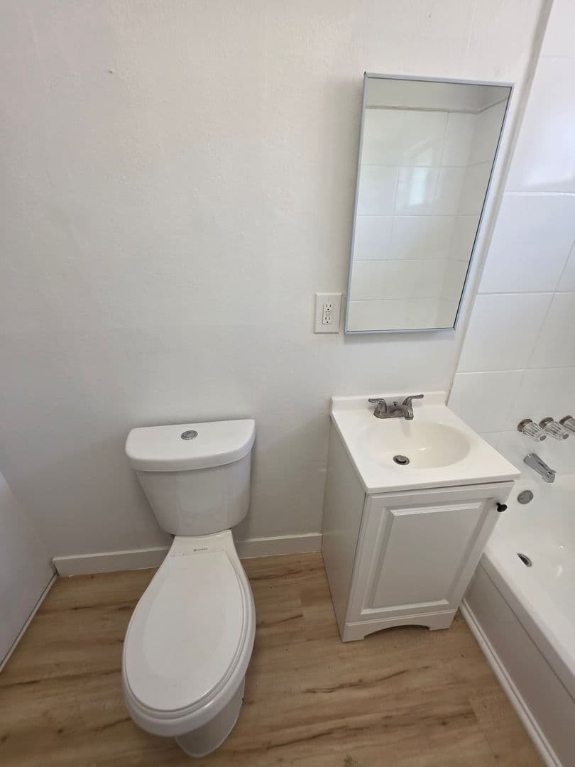 Baldwin Park Apartment: 3933-3943 La Rica Avenue