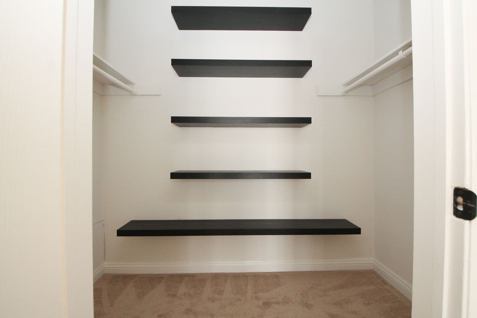 Sherman Oaks Apartment: 15339 Weddington St.