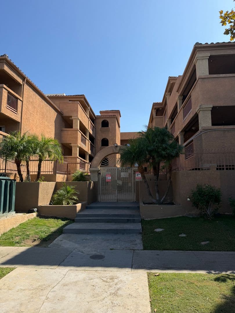 Santa Ana Apartment: 1507 N. Durant Street