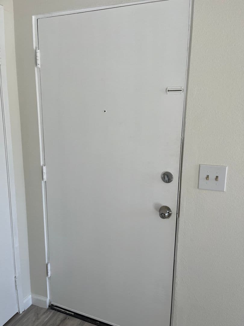 Studio City Apartment: 4248 Whitsett Avenue