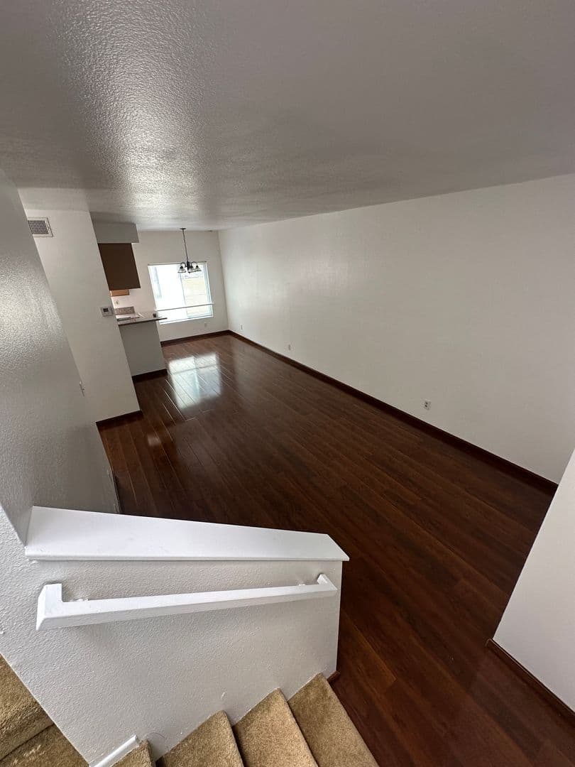 Pasadena Apartment: 79 & 89 Roosevelt Ave.