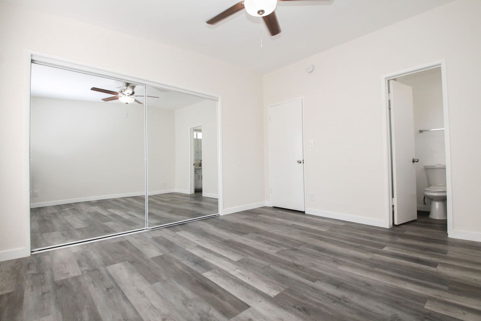 Inglewood Apartment: 604 Evergreen St