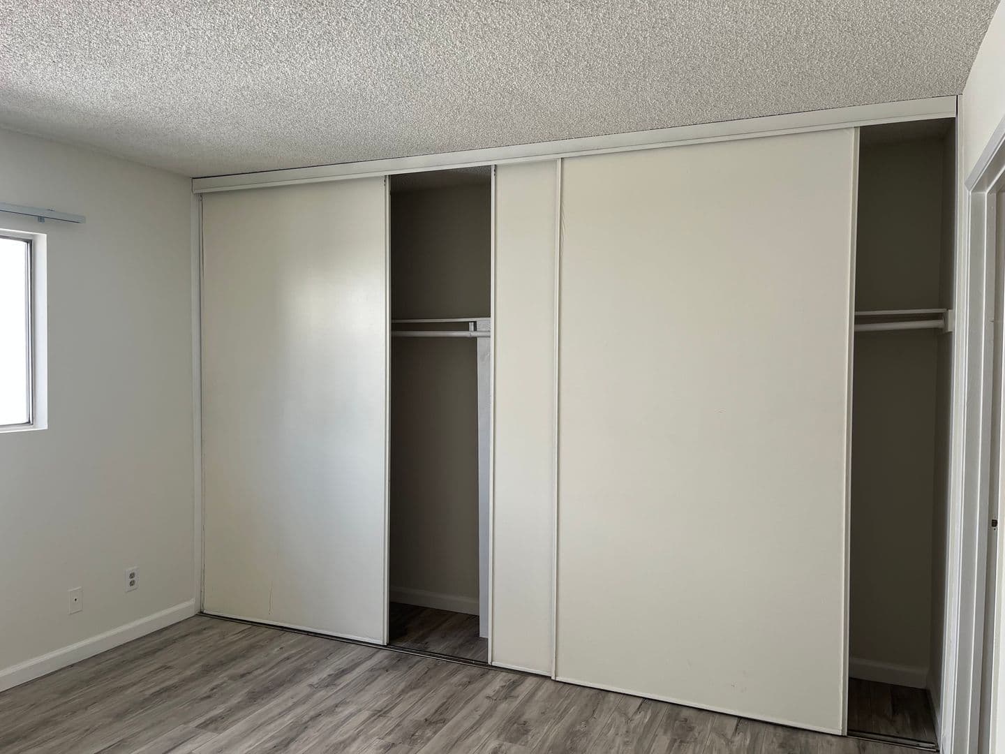 Studio City Apartment: 4248 Whitsett Avenue