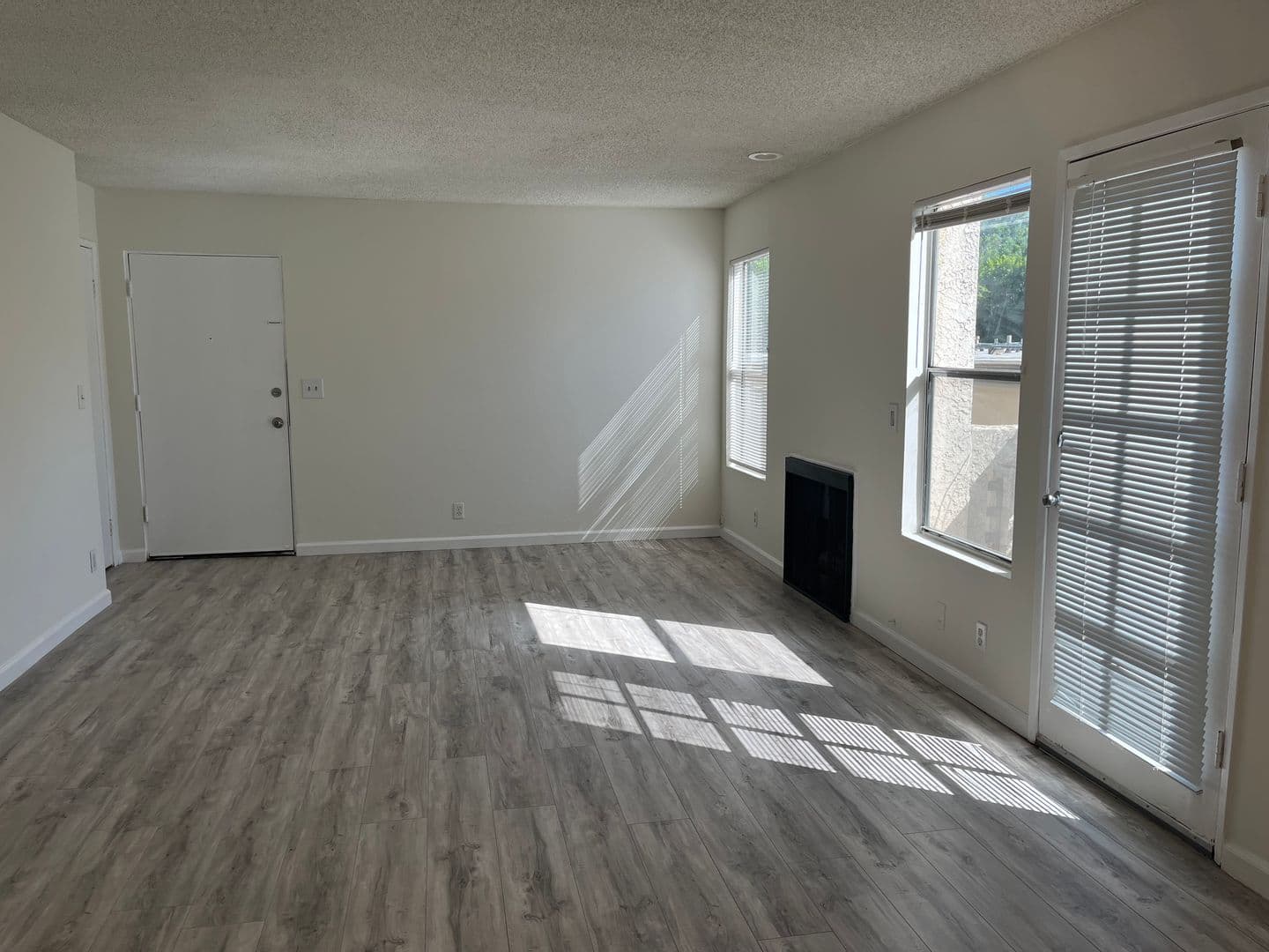 Studio City Apartment: 4248 Whitsett Avenue