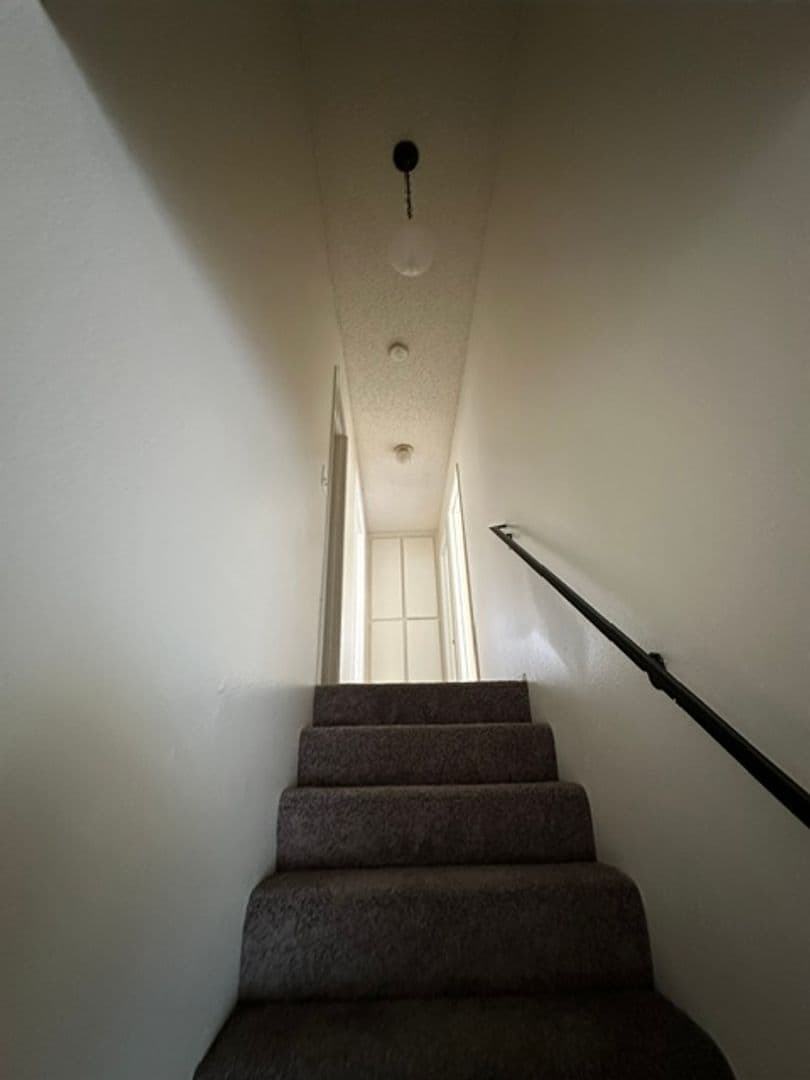 Ontario Apartment: 1468 East D Street