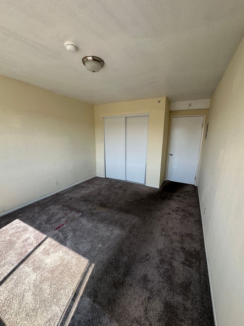 Torrance Apartment: 1440 Plaza Del Amo
