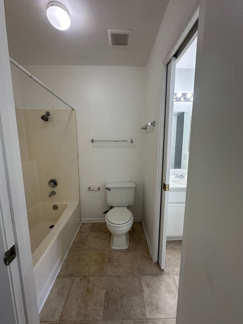 Pasadena Apartment: 79 & 89 Roosevelt Ave.