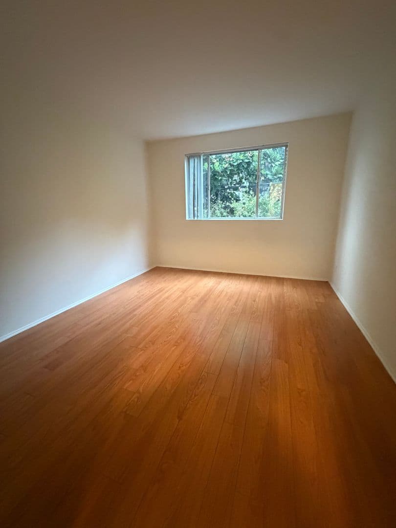 Los Angeles Apartment: 7225-7235 Hollywood Blvd