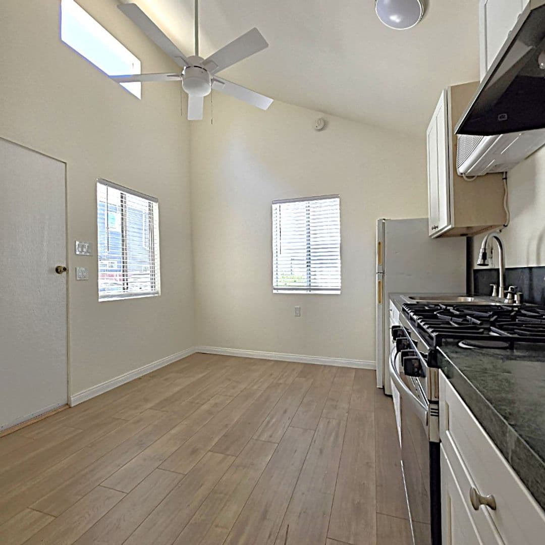 North Hollywood Apartment: 5301-5303 Cartwright Ave.