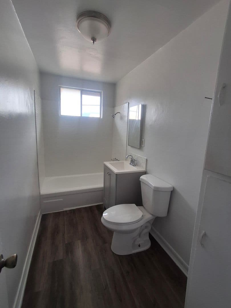 Baldwin Park Apartment: 3933-3943 La Rica Avenue