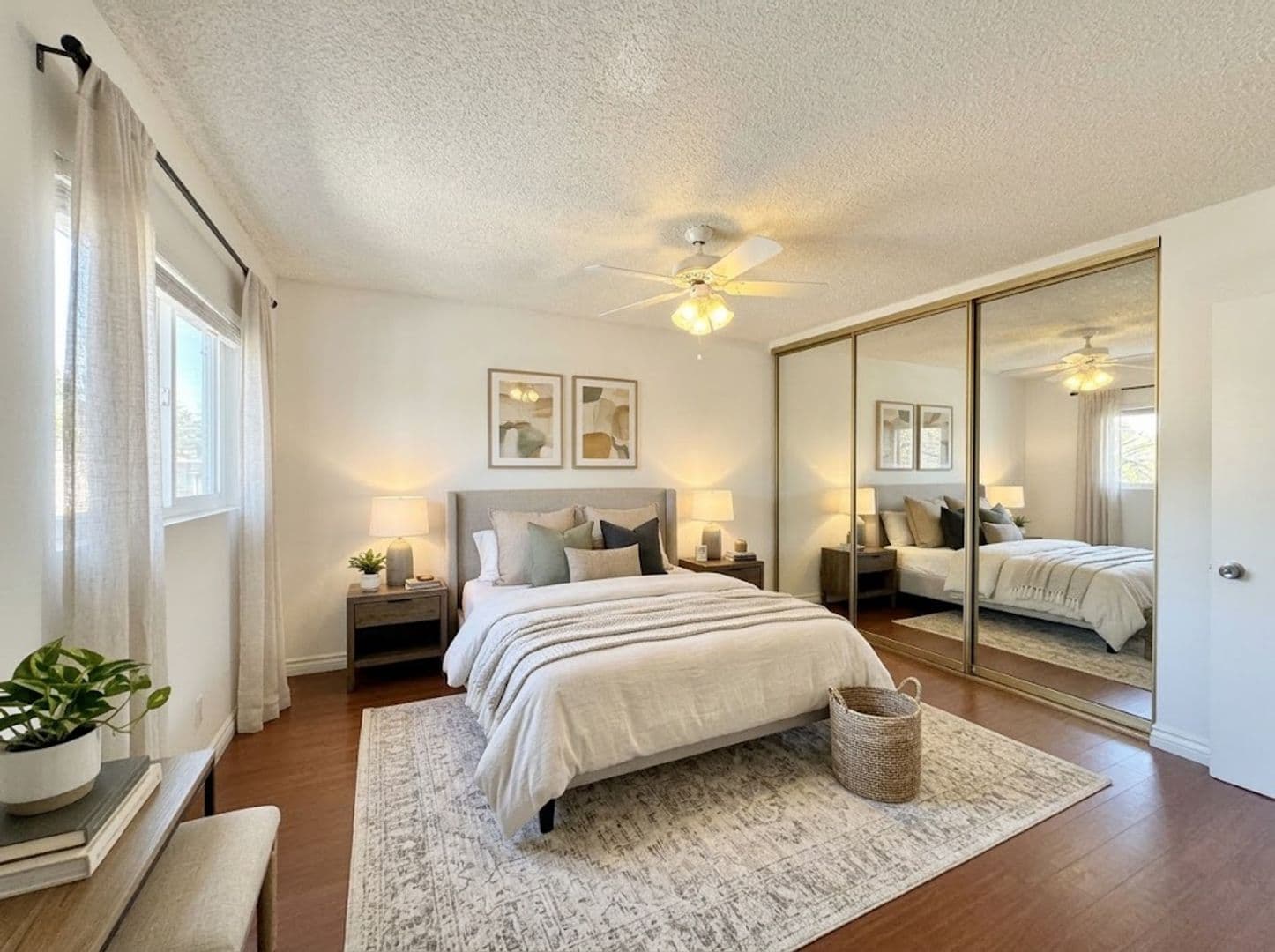 Studio City Apartment: 12231 Moorpark St.