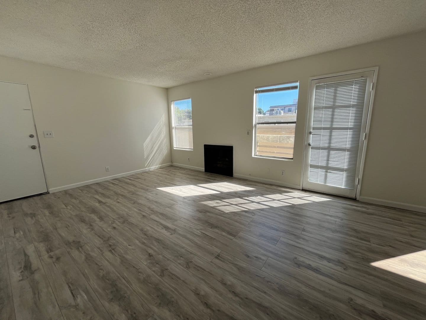 Studio City Apartment: 4248 Whitsett Avenue