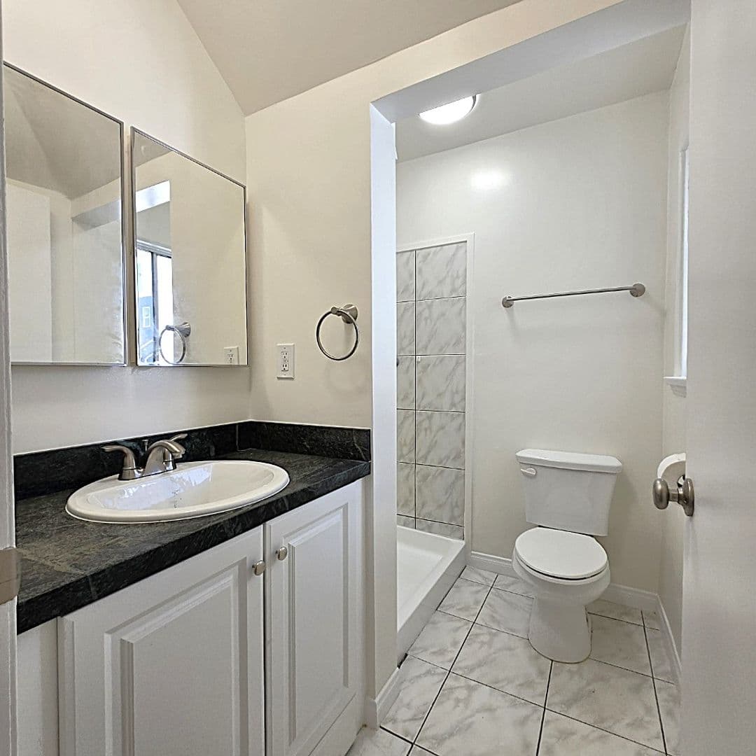 North Hollywood Apartment: 5301-5303 Cartwright Ave.