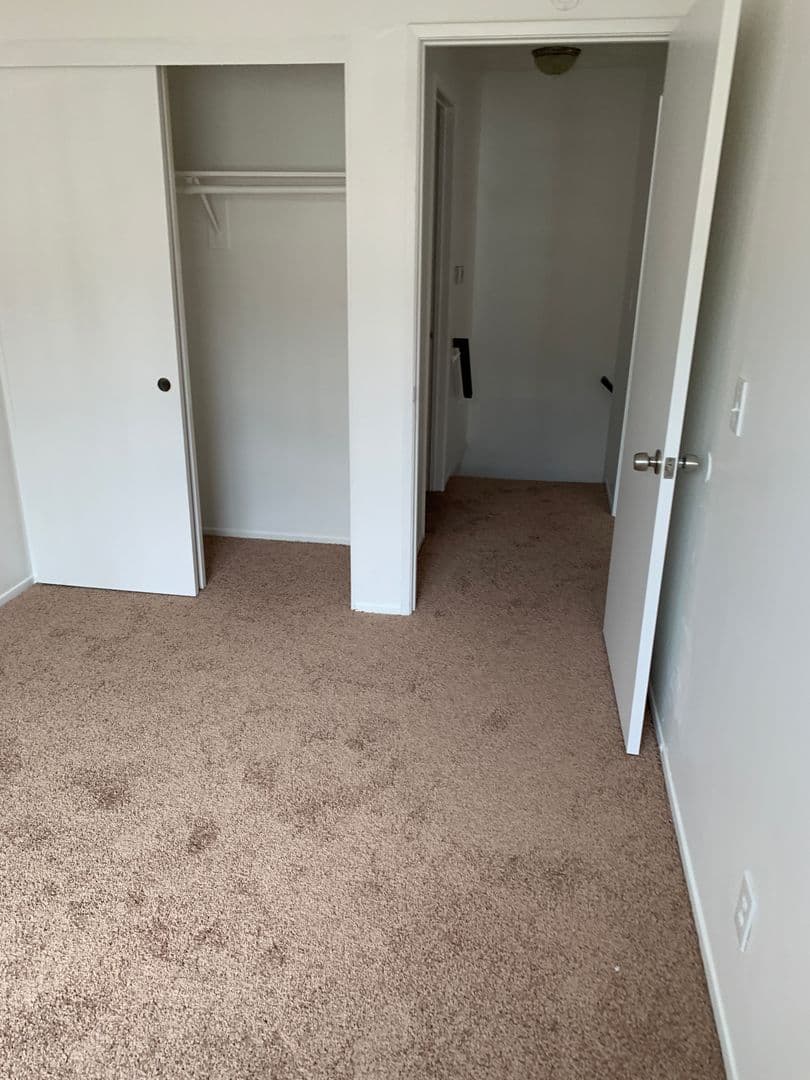 San Gabriel Apartment: Broadway Apts: 507 E. Broadway Ave.