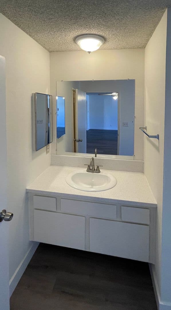 Valley Village Apartment: 11955 Weddington St