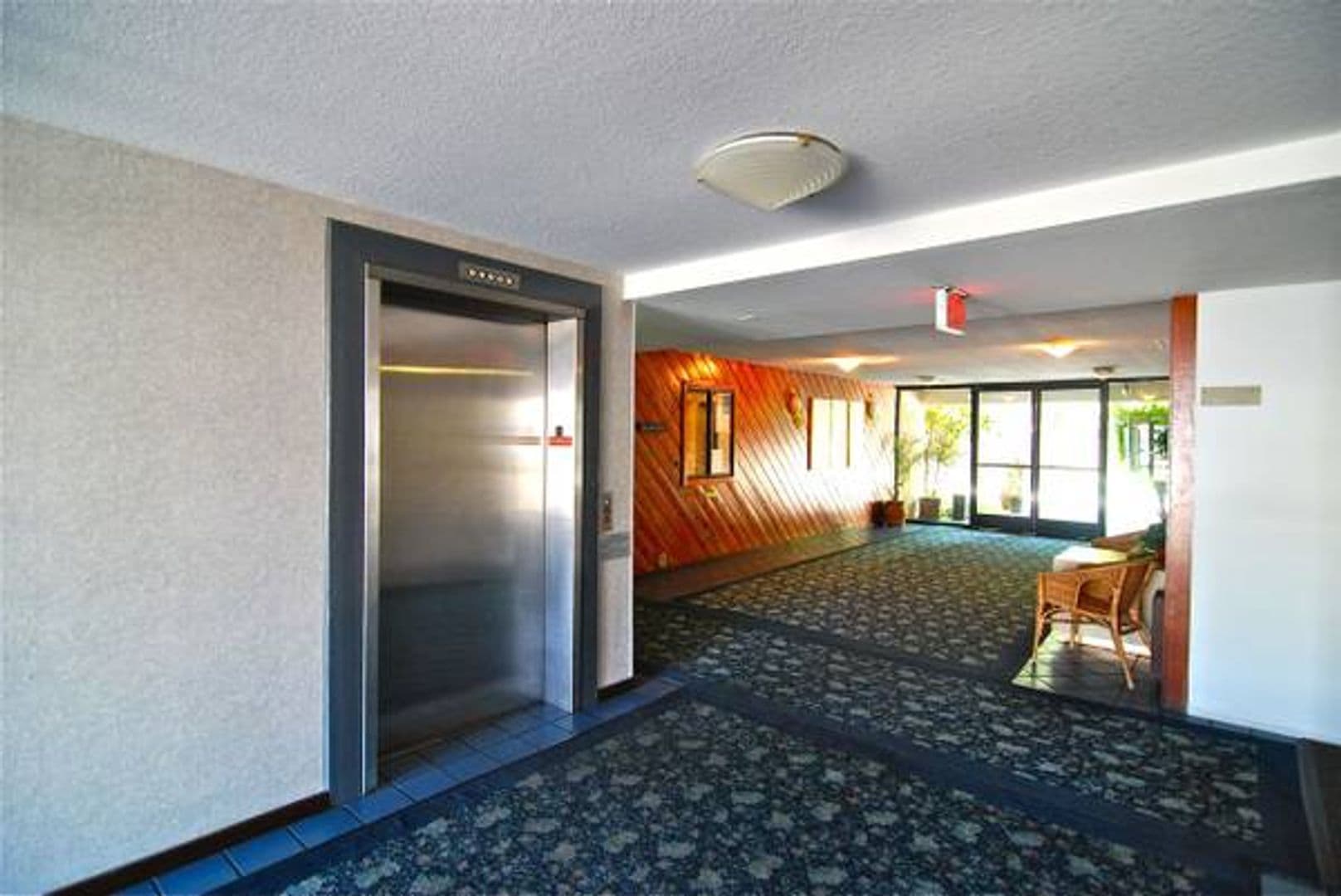 Van Nuys Apartment: 16000 SHERMAN WAY