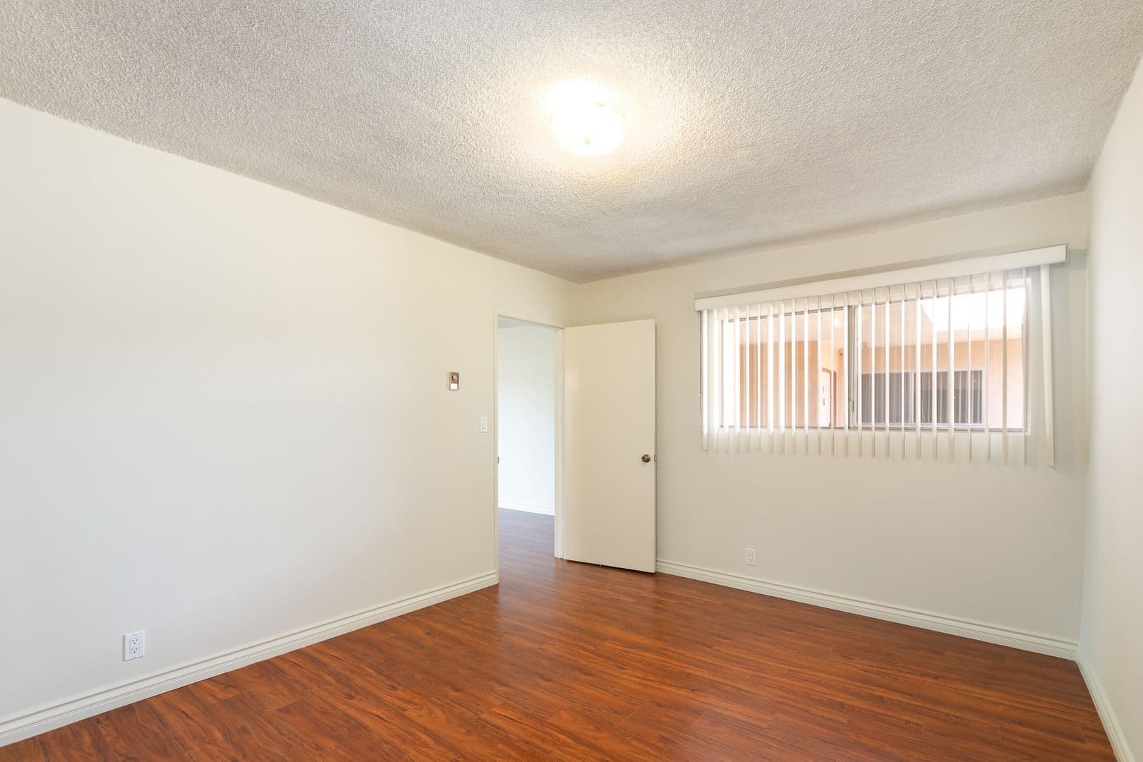 West Hollywood Apartment: 1030 N Harper Ave.