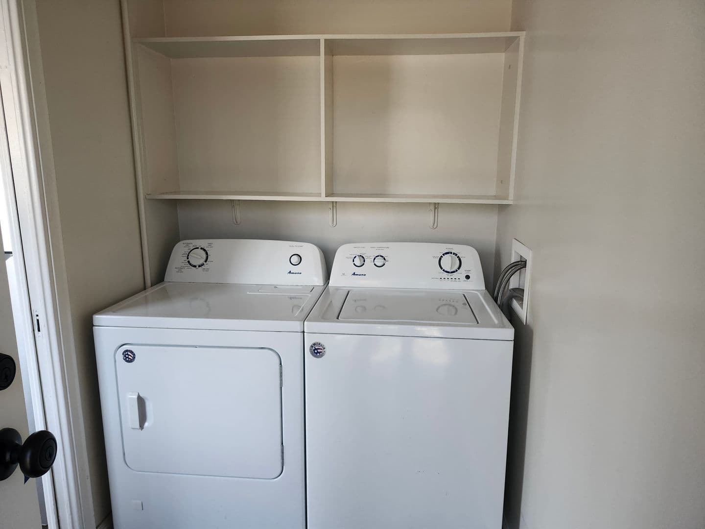 Los Angeles Apartment: 5259 W. Slauson