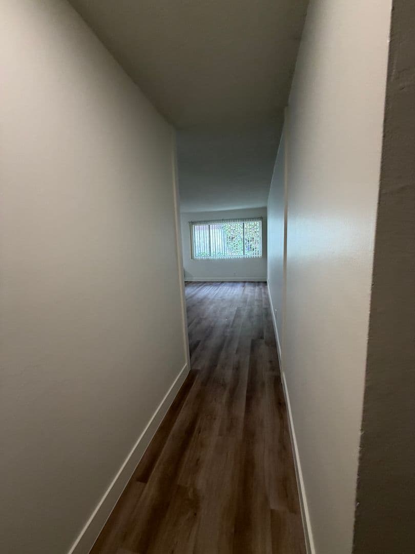 Los Angeles Apartment: 7225-7235 Hollywood Blvd