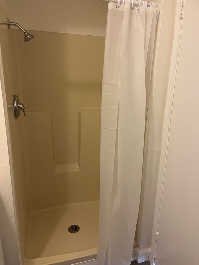Studio City Apartment: 4248 Whitsett Avenue