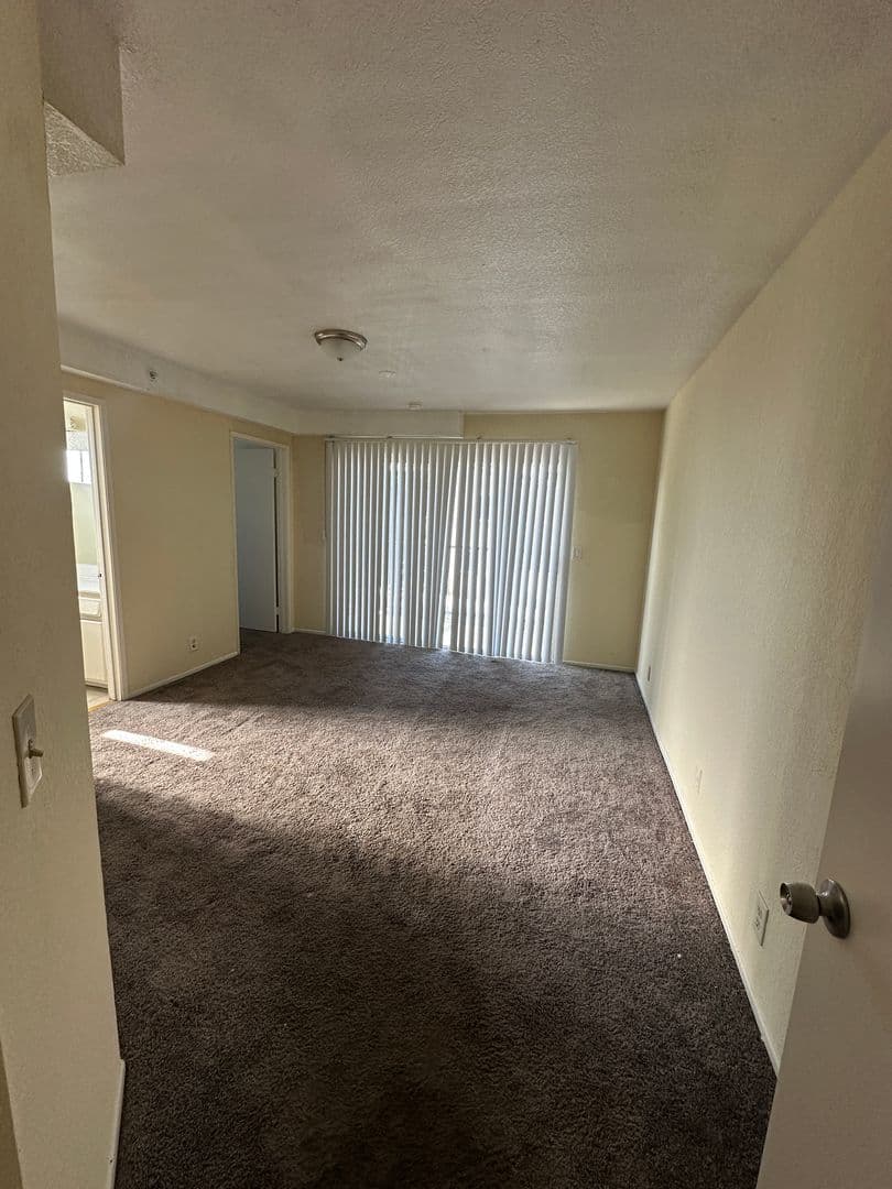 Torrance Apartment: 1440 Plaza Del Amo