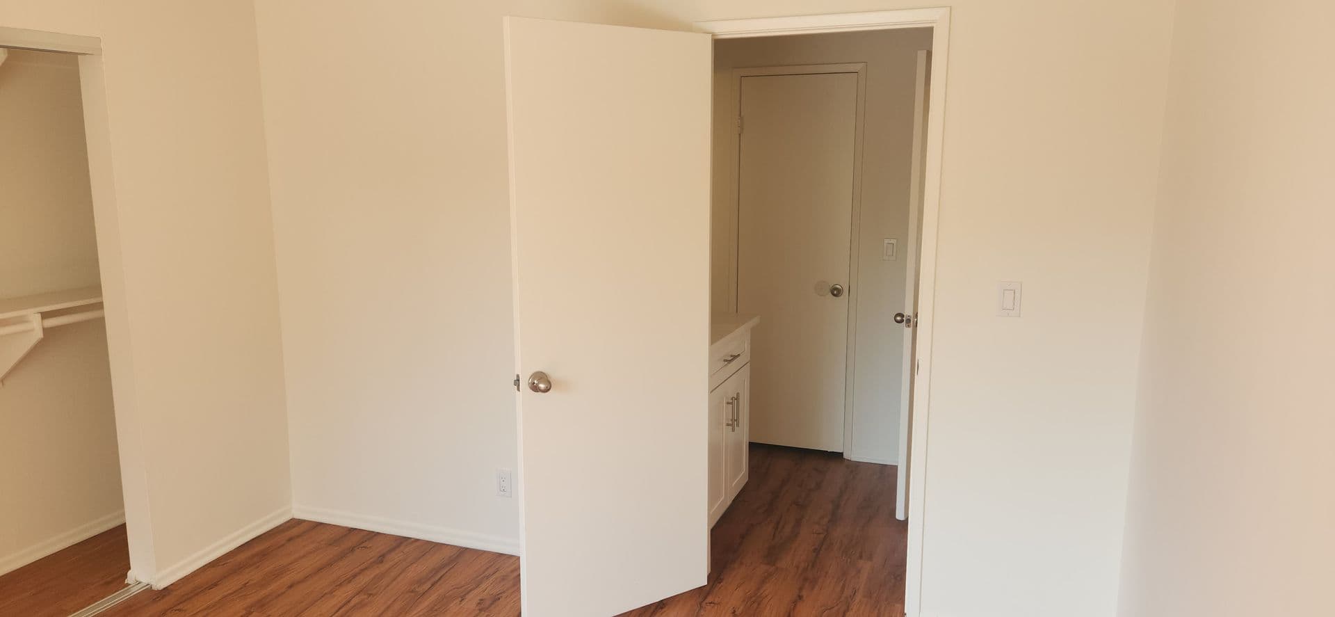 Lake Balboa Apartment: 16750 Sherman Way