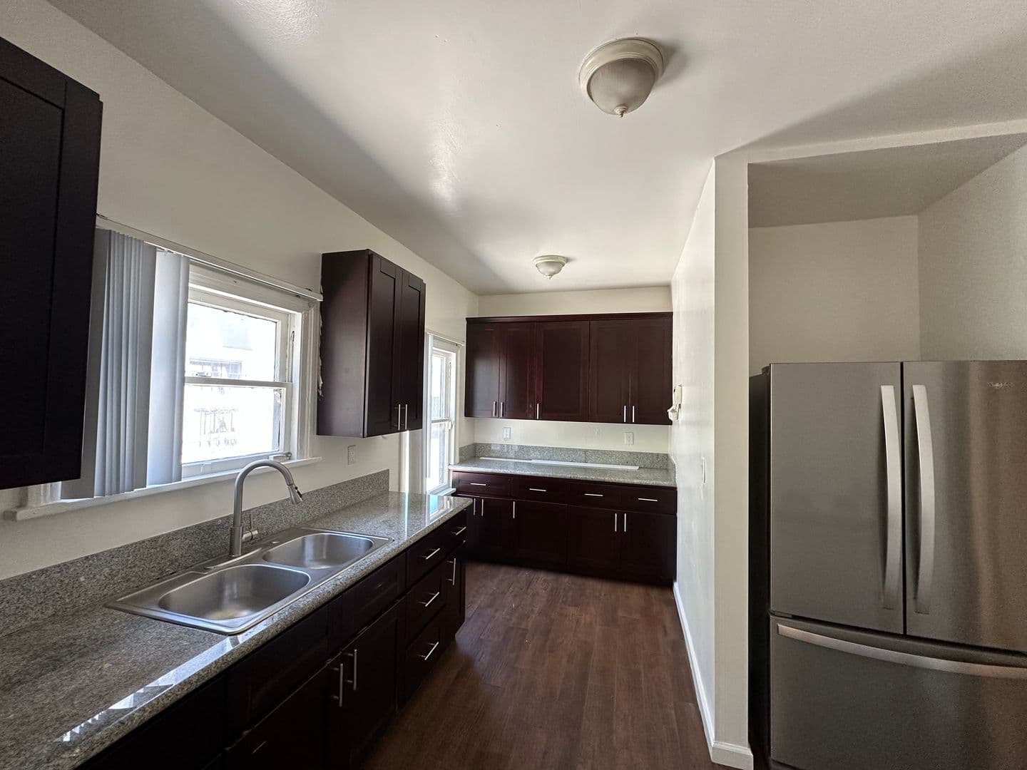 Los Angeles Apartment: 454 N. Orange Grove Ave.