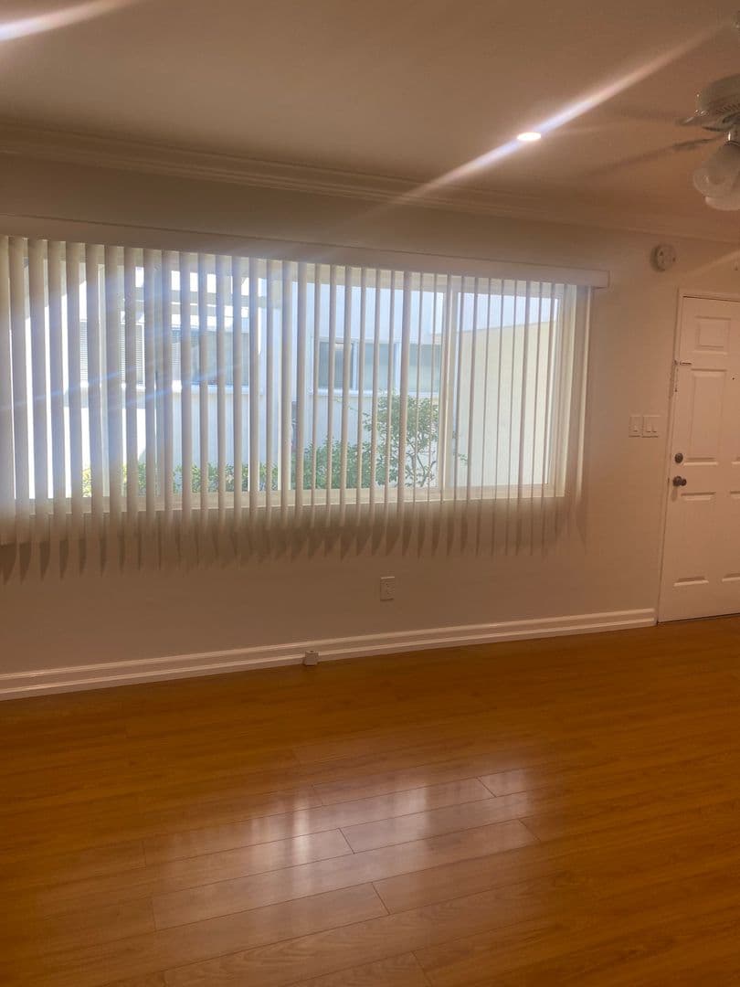 North Hollywood Apartment: 12558-12606 Oxnard St