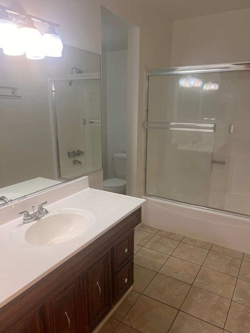 Studio City Apartment: 4260 Troost Avenue