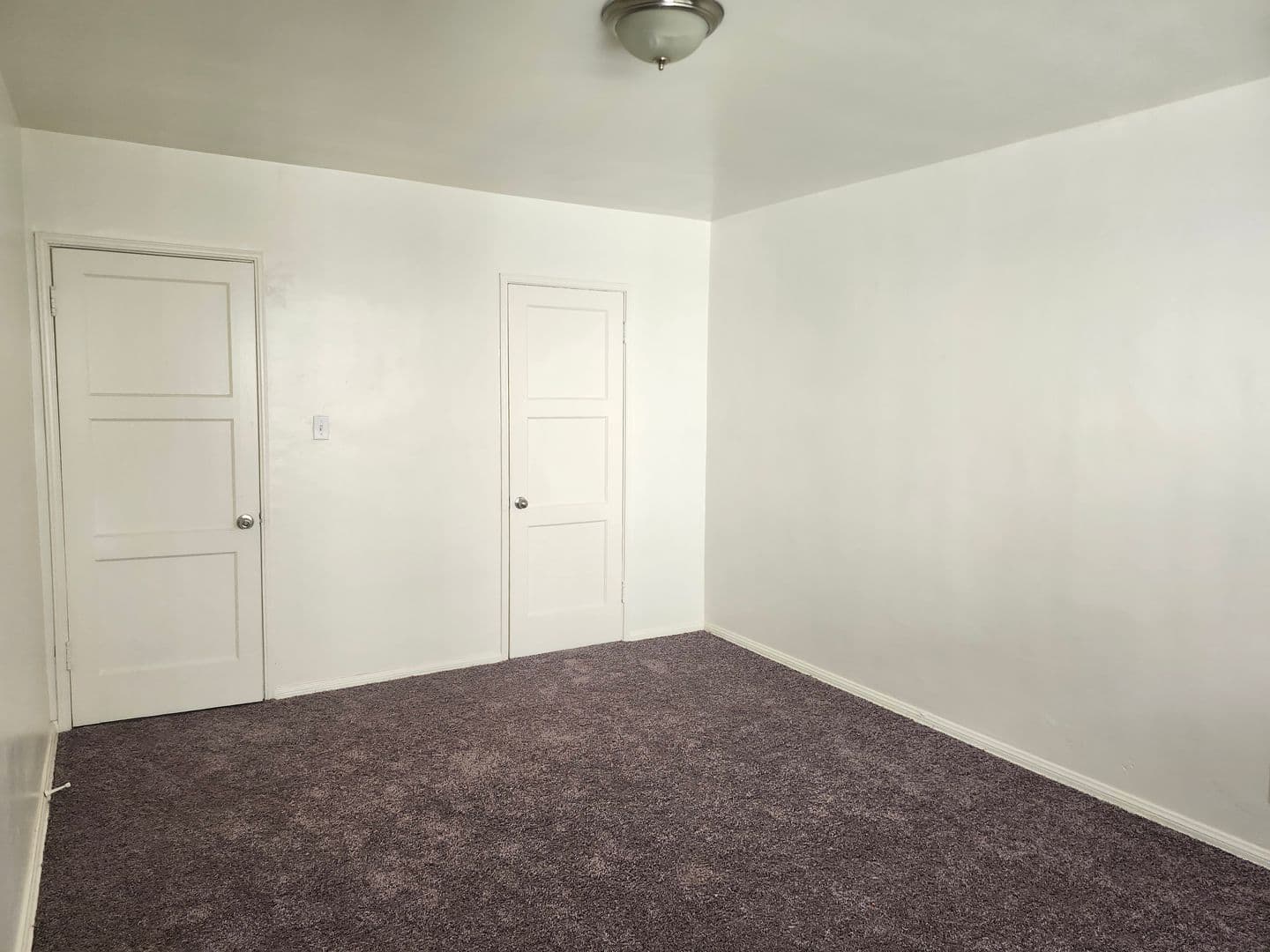 Los Angeles Apartment: 2007 S. Longwood
