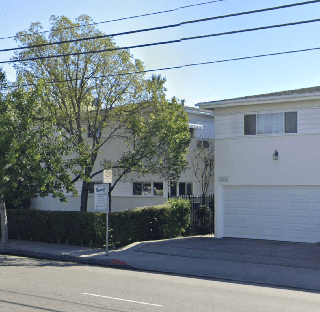 North Hollywood Apartment: 12558-12606 Oxnard St