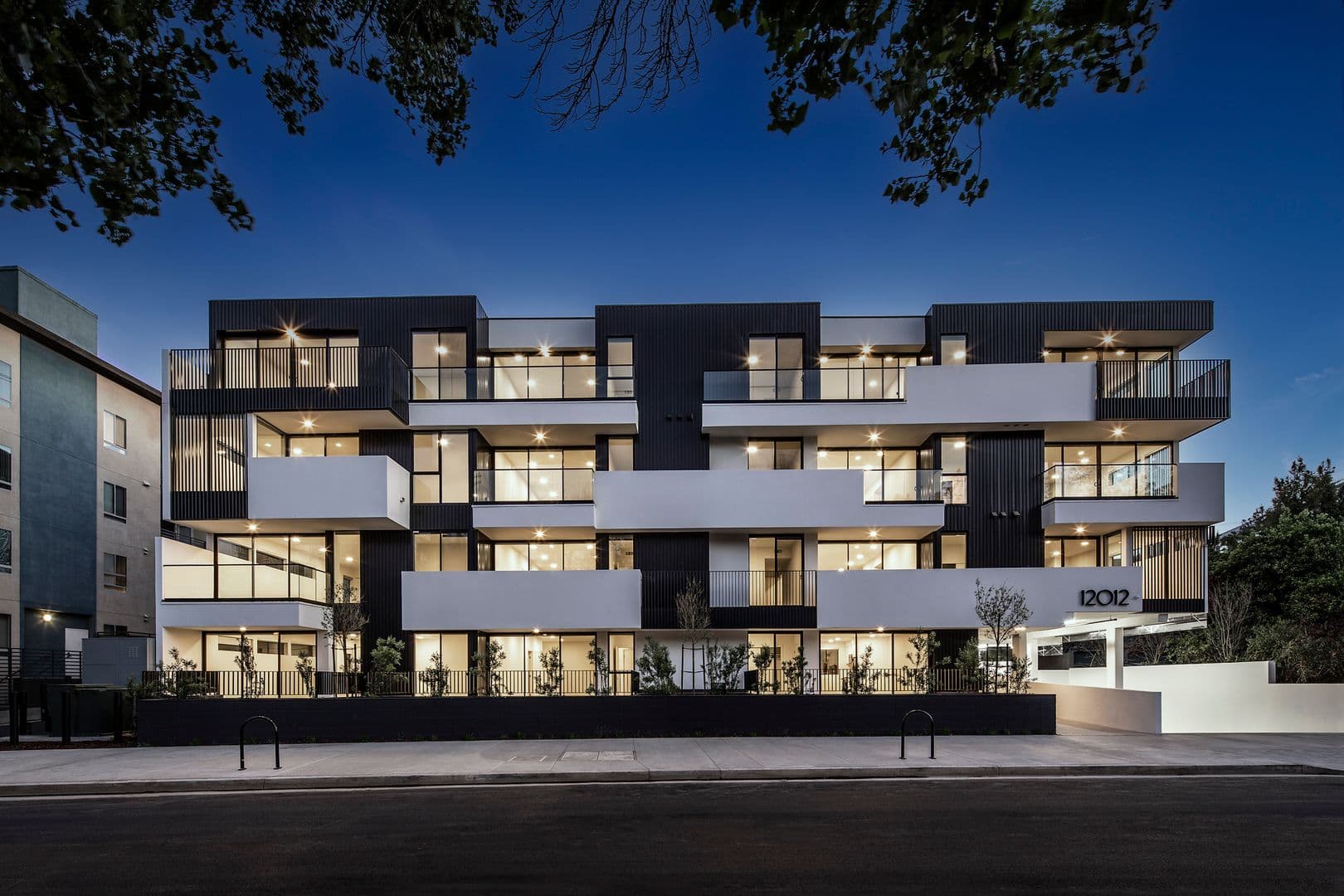 Studio City Apartment: 12012 Valleyheart Dr