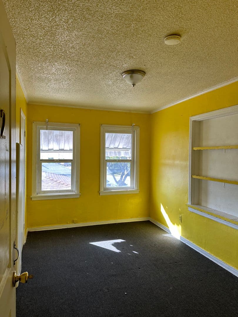 East Los Angeles Apartment: 1304 Amalia Ave.