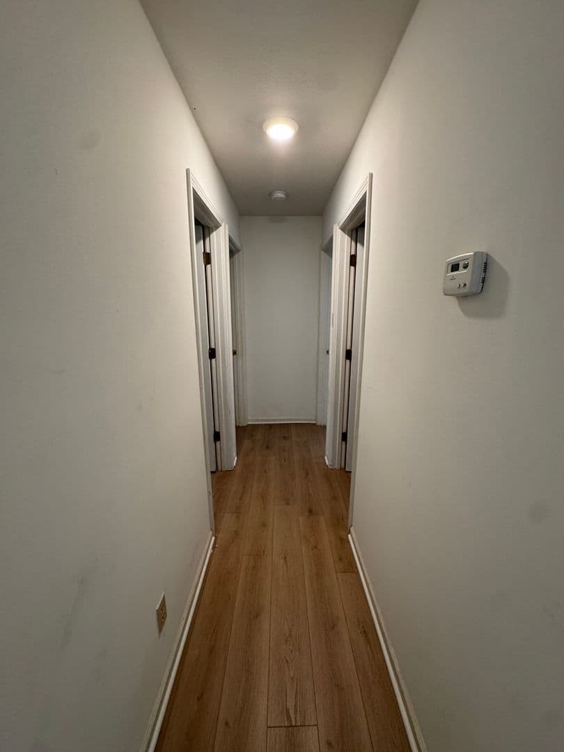 Columbia House: 114 Oak St