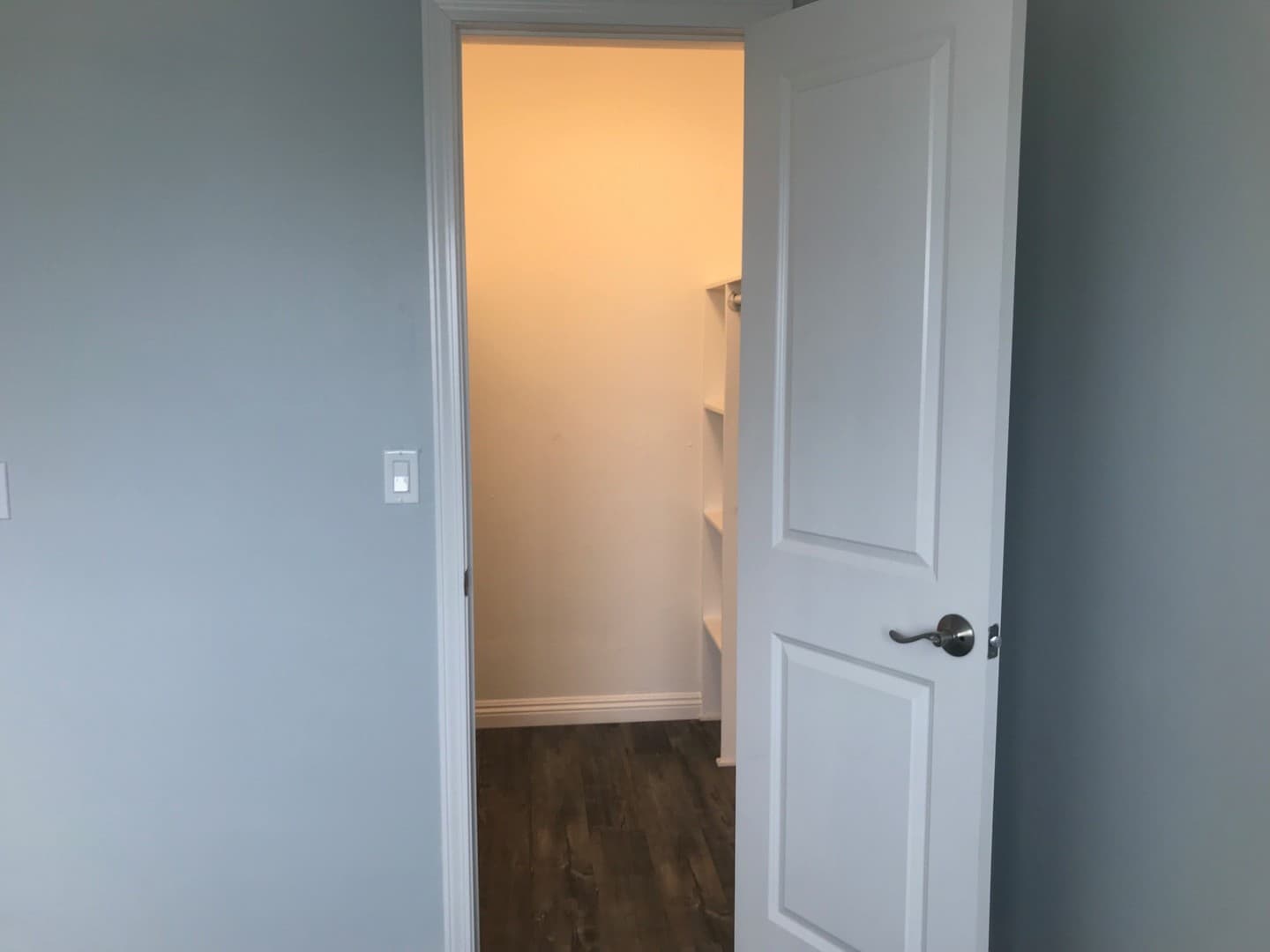Long Beach Apartment: 767 Euclid Avenue