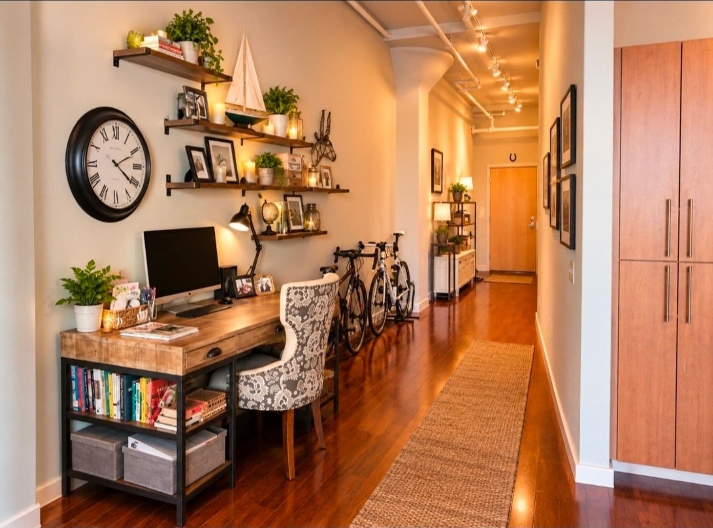 Milwaukee Apartment: 221 E Oregon Street