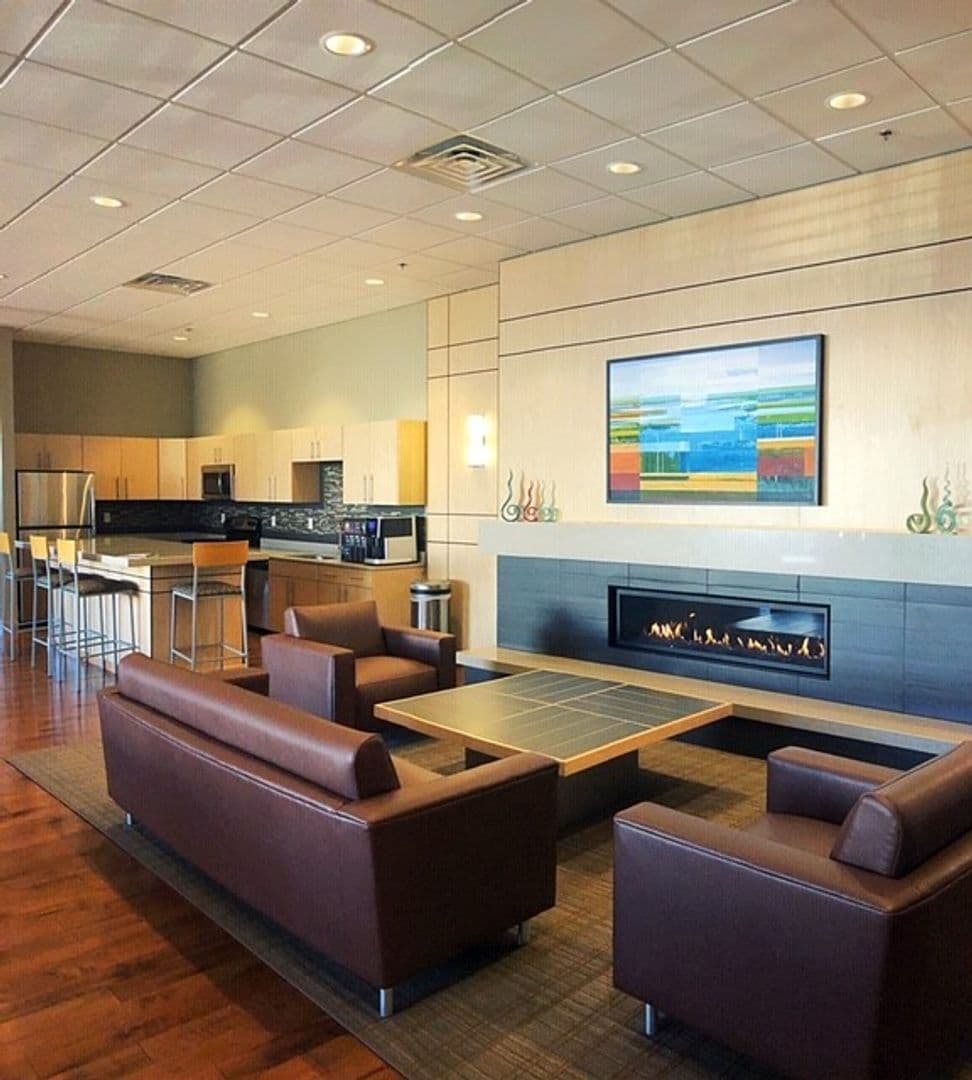 Milwaukee Apartment: 221 E Oregon Street