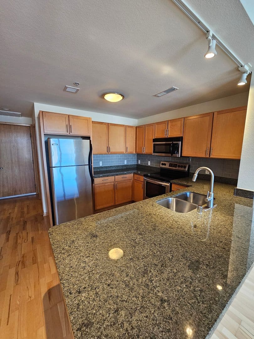 Milwaukee Apartment: 235 E. Pittsburgh Avenue