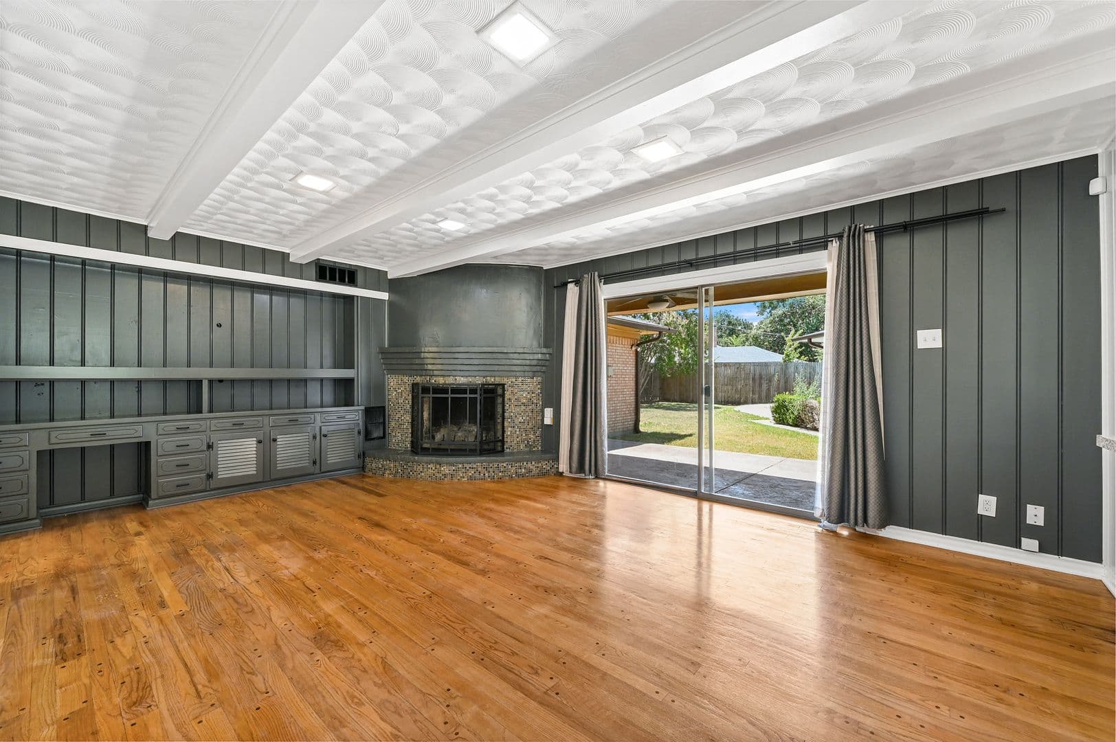 Dallas House: 3468 Townsend Dr.