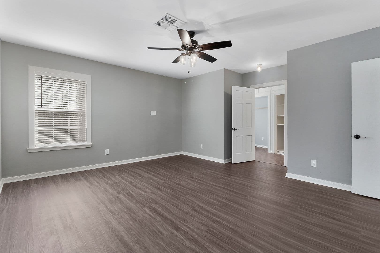 Fort Worth House: 3557 Winston Road