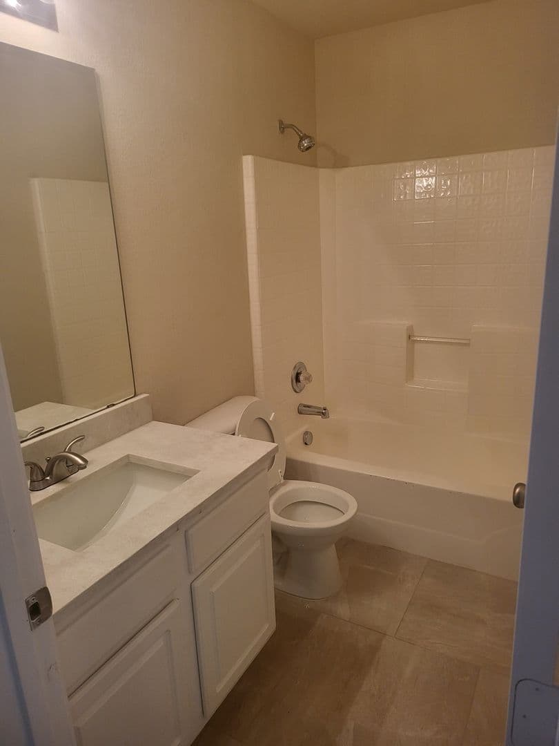 Denton House: 2313 Belmont Park Dr