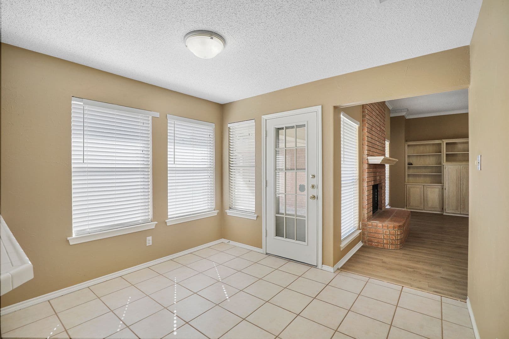 Southlake House: 3040 Flamingo Cir
