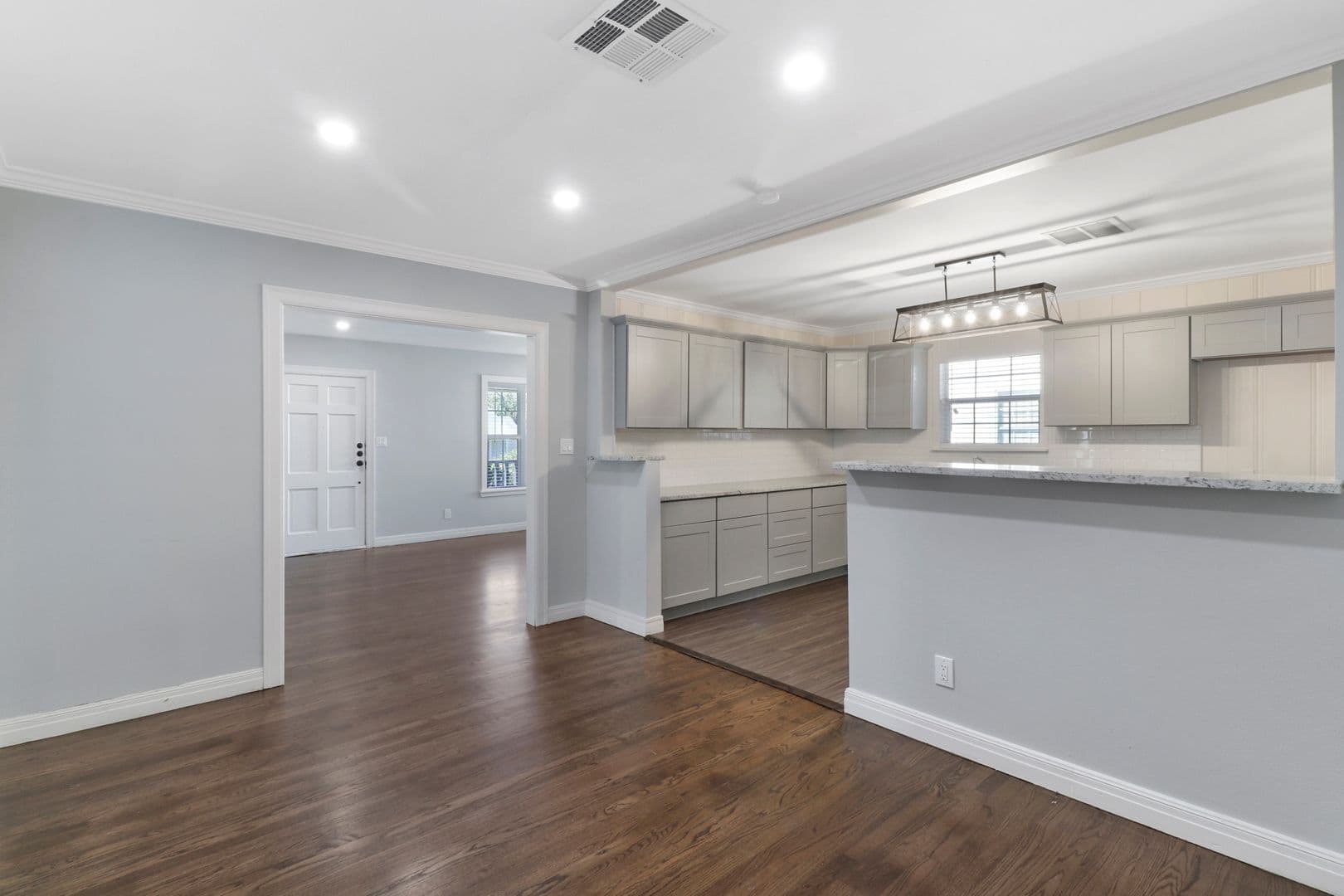 Fort Worth House: 3557 Winston Road