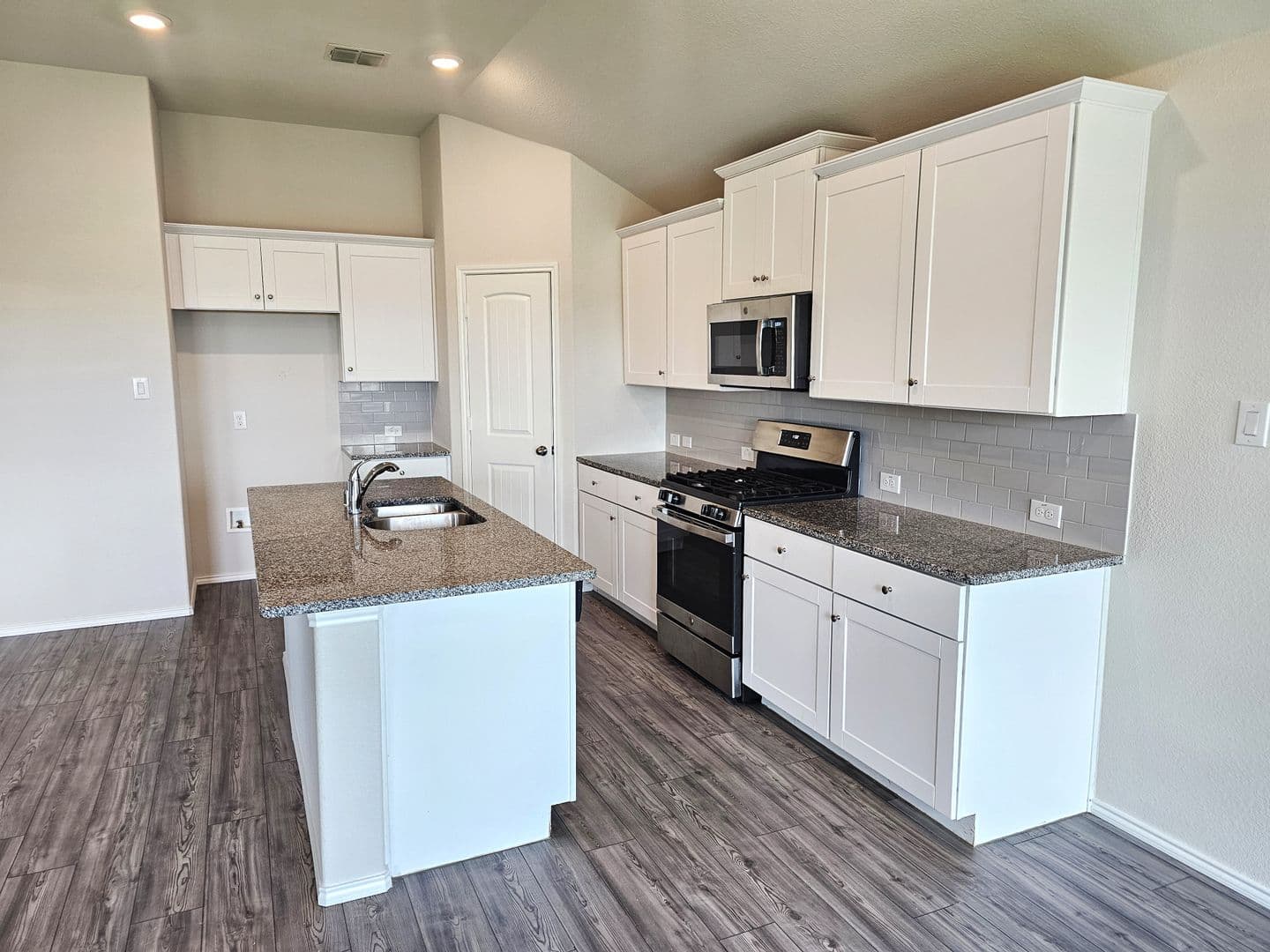 Aubrey House: 4529 Ashmark Rd.