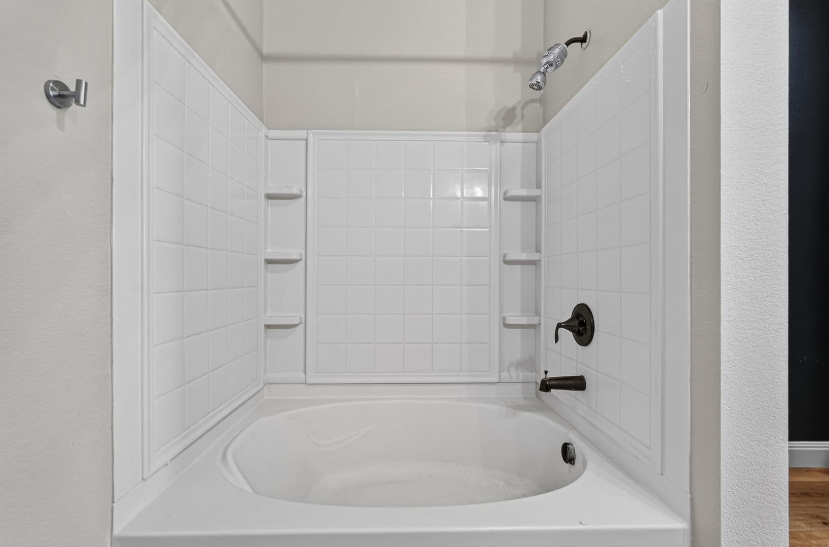 Wylie House: 1722 Oak Glen Dr