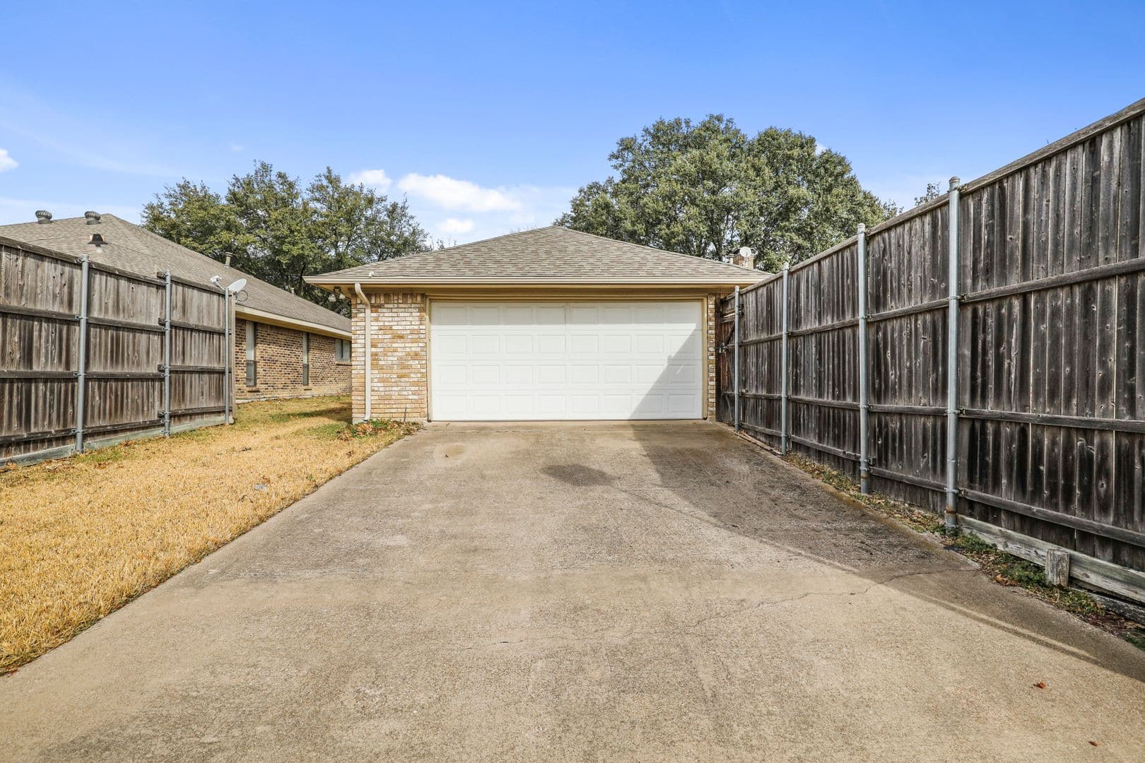 Dallas House: 9738 Windham Dr.